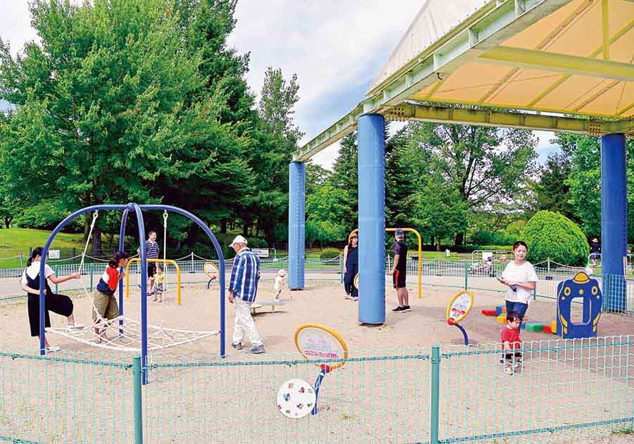 国営みちのく社の湖畔公園