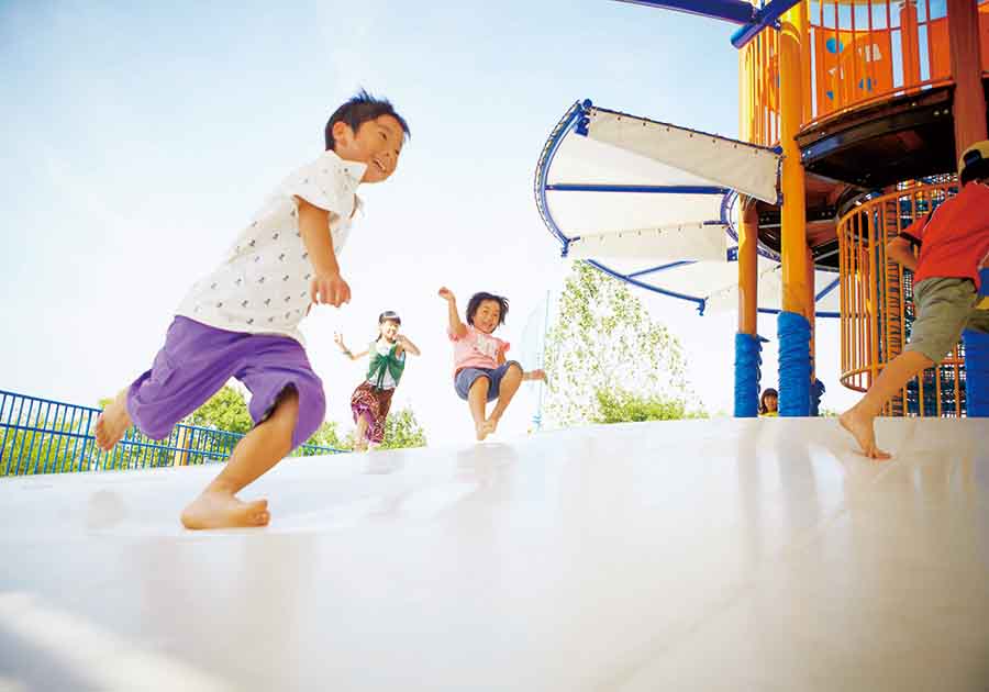 国営木曽三川公園（テント膜遊具）