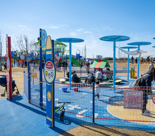 油ヶ淵水辺公園　ぶらリン広場
（すくすくランド）