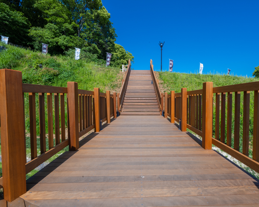 史跡小牧山(デッキ・木橋)の画像