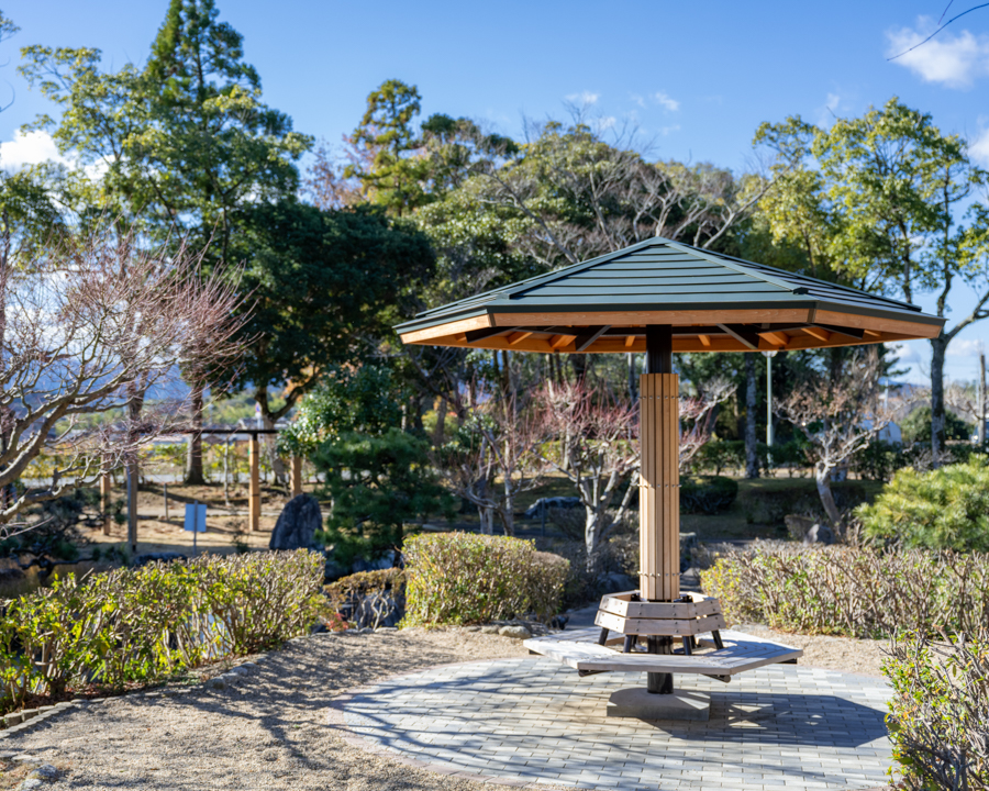 西野公園（四阿）の画像