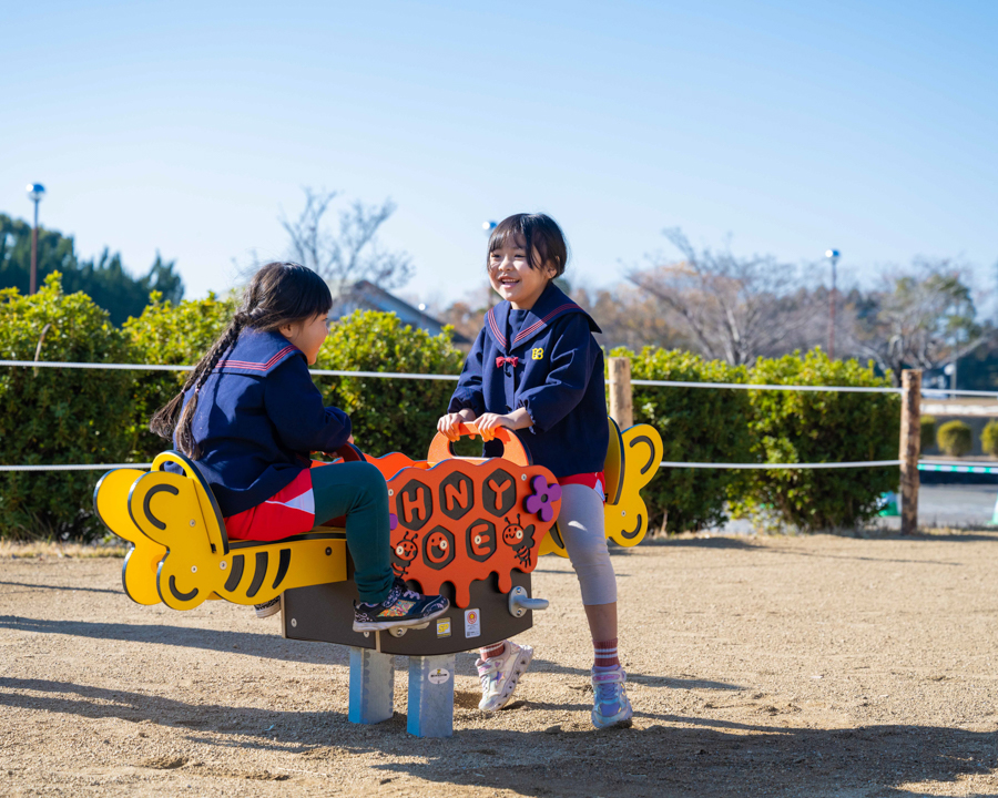 大津町運動公園（インクルーシブ公園製品）の画像