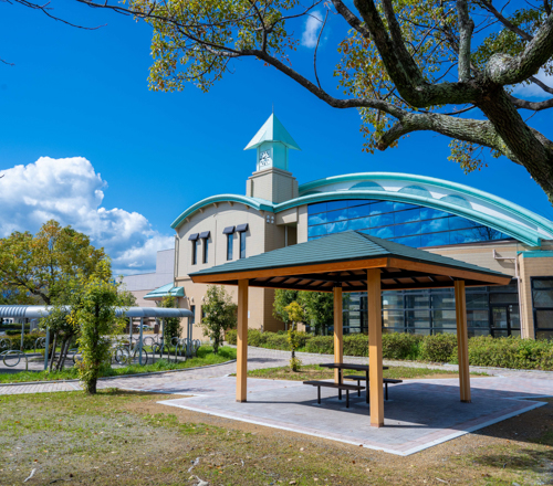 海津図書館